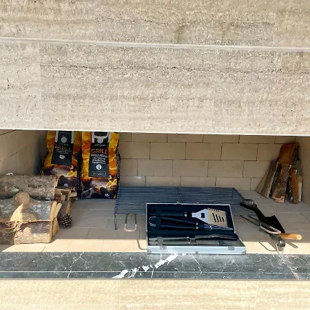 فيلة Naomi فوديس