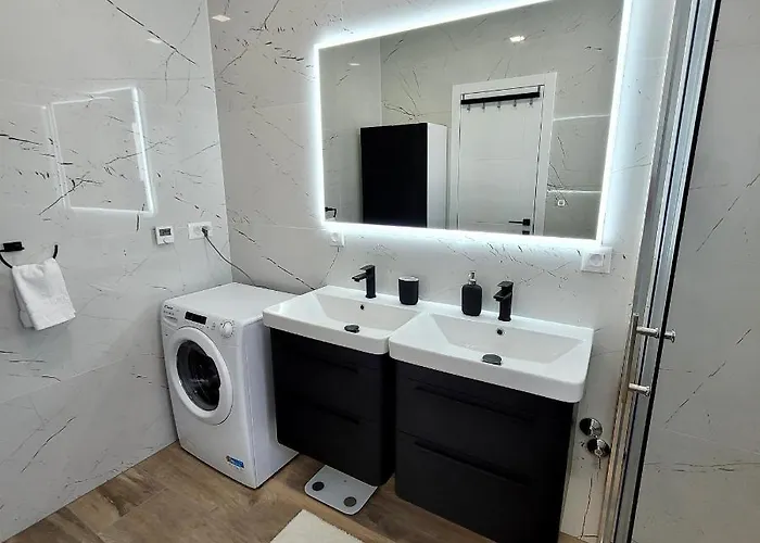 Naomi ヴォディツェ